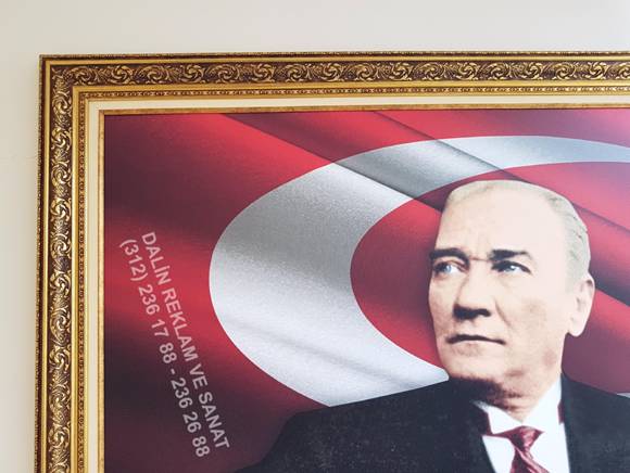 MAKAM ODASI RESM� ATAT�RK ADALET M�LK�N TEMEL�D�R 8201 Y PASPARTOLU �ER�EVE DETAYI