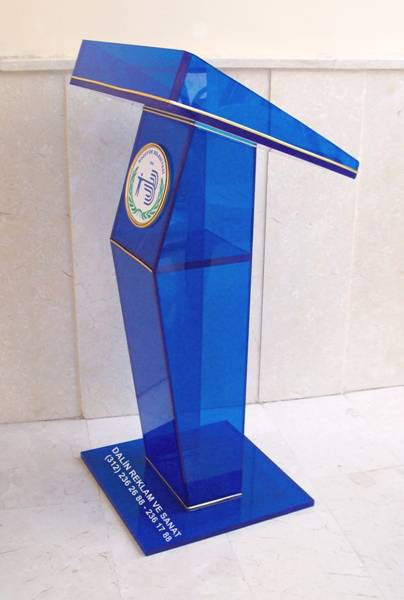 AKR�L�K SADE AMBLEML� K�RS� YAN �N G�R�N�M